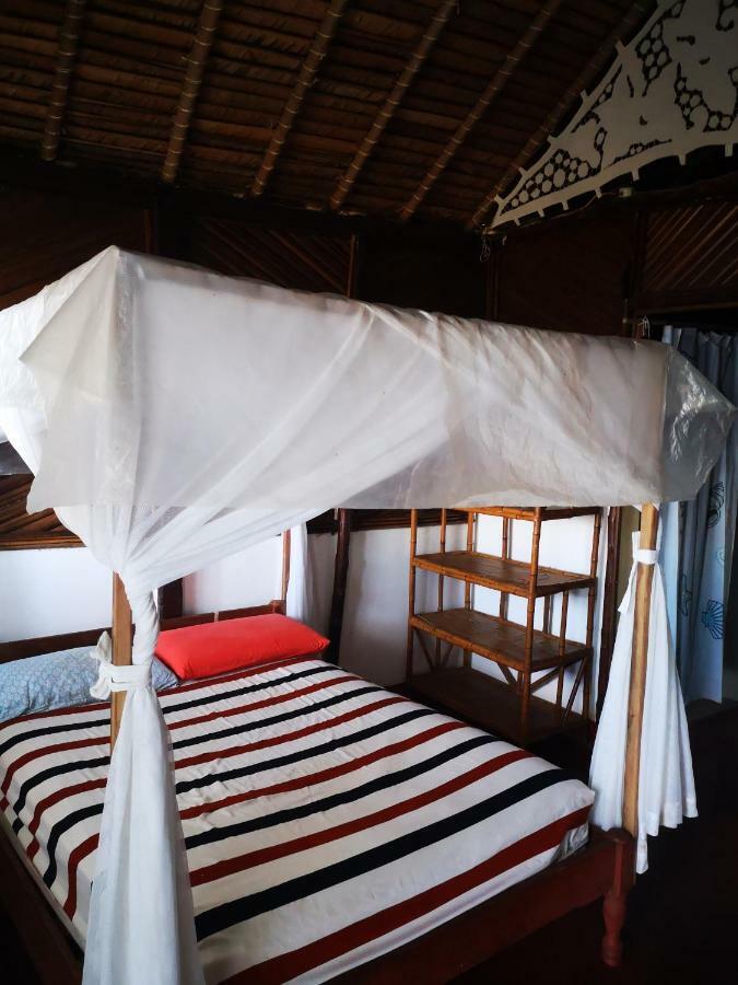 Chez Alex Bed & Breakfast Nosy Be Exterior photo